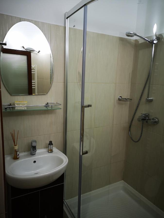 Brize Guest House Tuzla Exterior photo