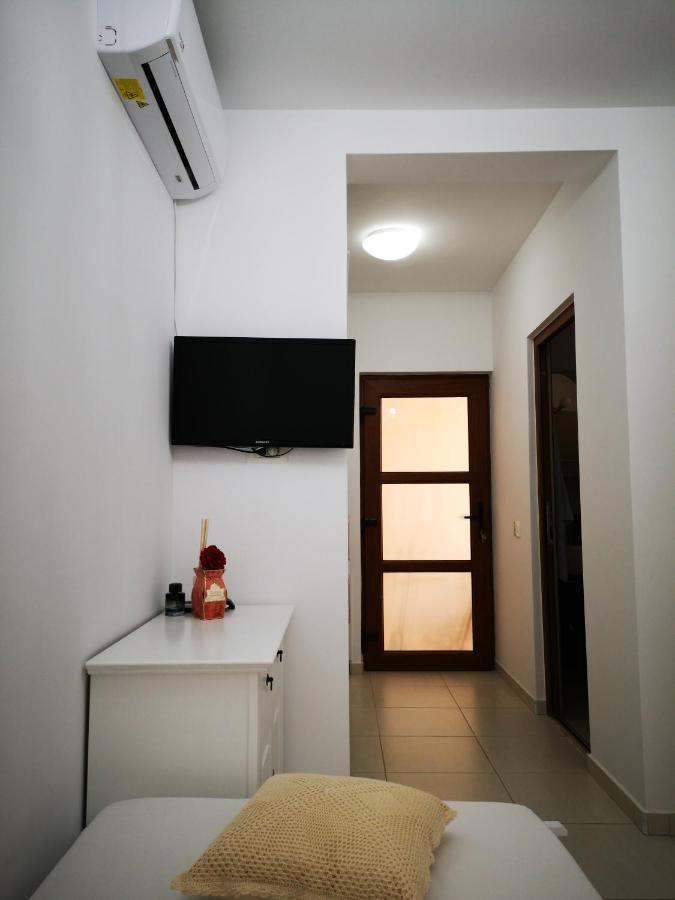 Brize Guest House Tuzla Exterior photo