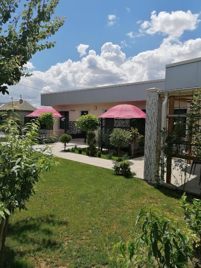 Brize Guest House Tuzla Exterior photo